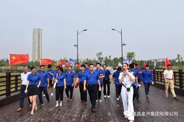 加強(qiáng)國防教育 傳承”中華軍魂”——探訪南昌艦