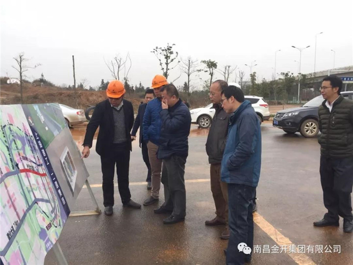 新區城鄉統籌局局長楊毅浚現場查看項目建設情況