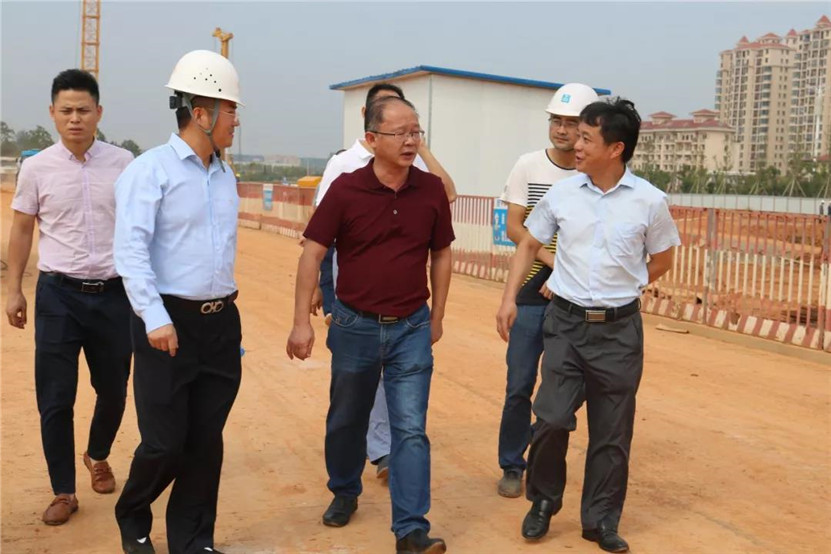 饒海鵬深入中醫藥科創城現場督導項目建設