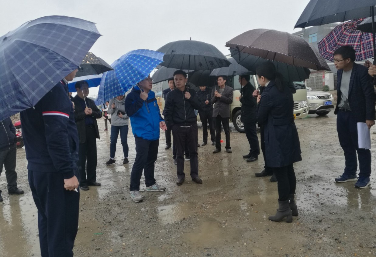 區黨工委副書記程建兵前往昌西大道提升改造工程進行現場