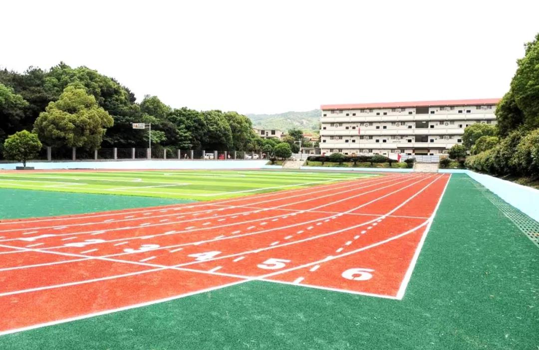 雙嶺小學運動場及道路維修改造工程全面竣工啦！