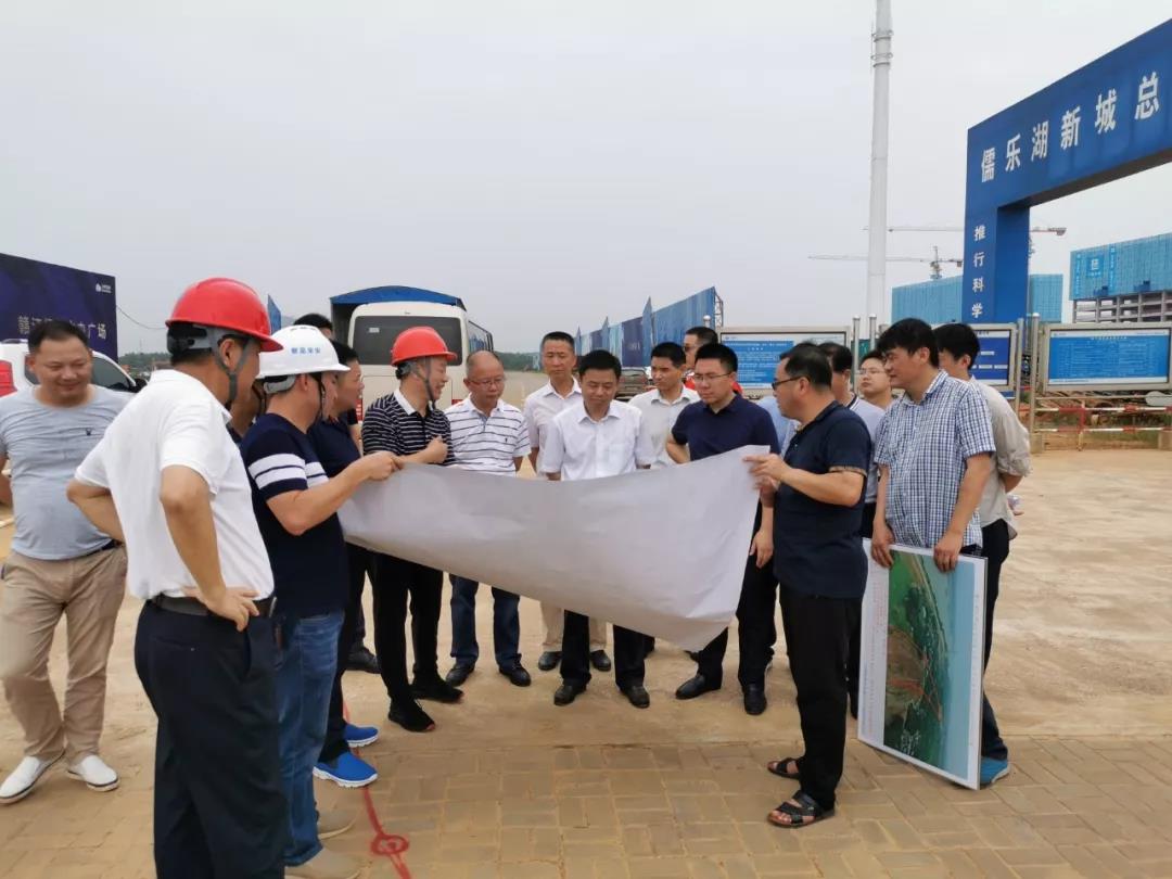 區(qū)黨工委副書記程建兵調(diào)研儒樂湖新城在建項目