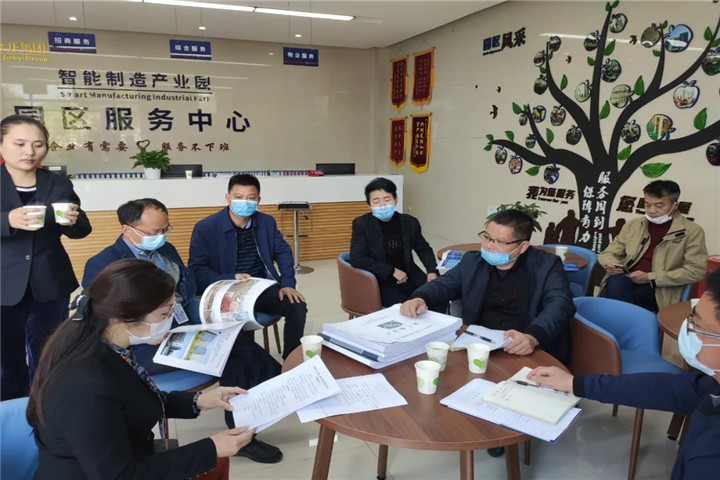 集團總經(jīng)濟師鐘序輝接待撫州南城工業(yè)園考察團一行