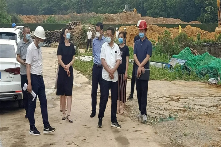市衛健委副主任萬鵬調研蛟橋醫院項目