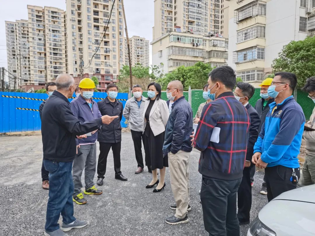 區黨工委委員、紀工委書記劉興實地督導集團民生工程項目