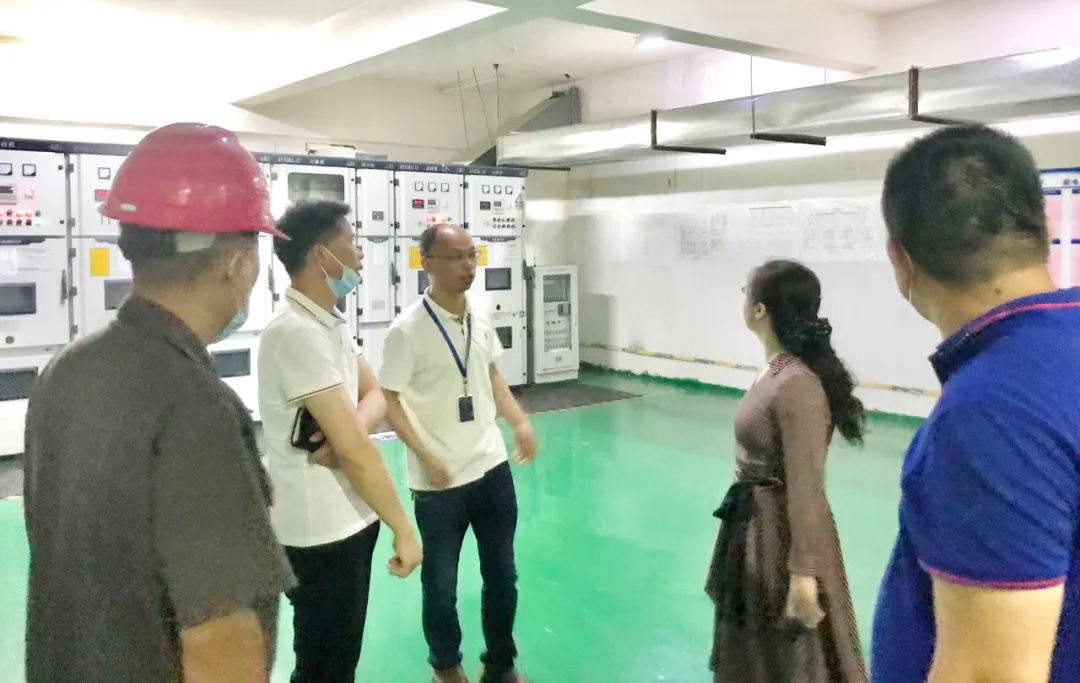 集團總經濟師鐘序輝帶隊對物業項目開展端午節前安全檢查