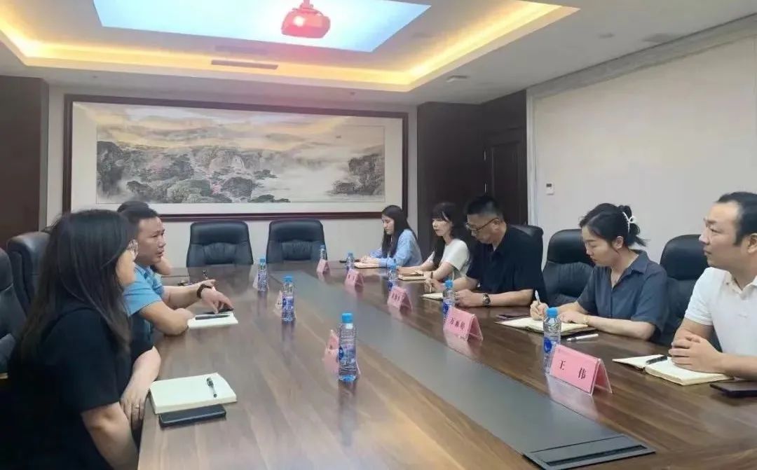 江西聚才人力資源公司總經理楊毓峰一行到集團交流學習