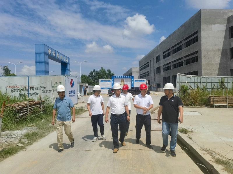 胡許亮巡查集團在建項目工程質量及安全生產情況